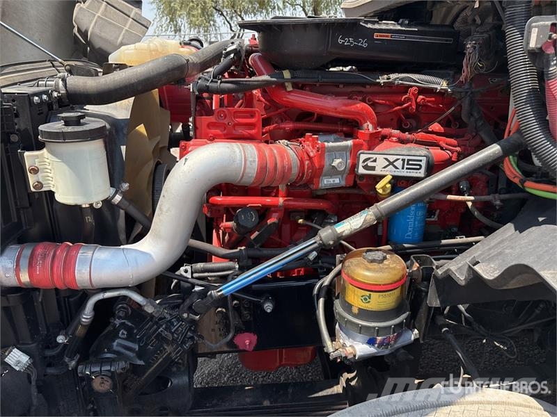 International LT625 وحدات الجر