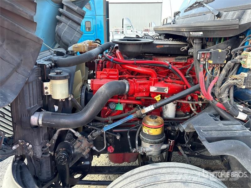 International LT625 트랙터 유닛