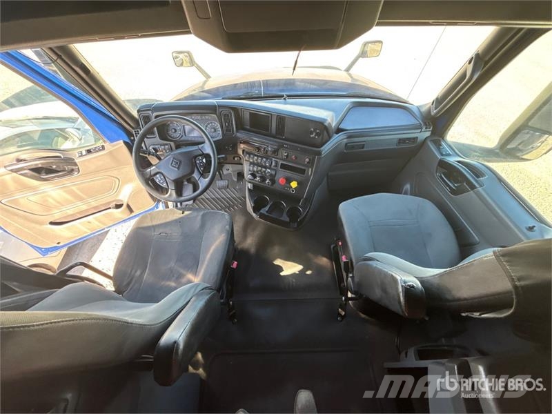 International LT625 트랙터 유닛