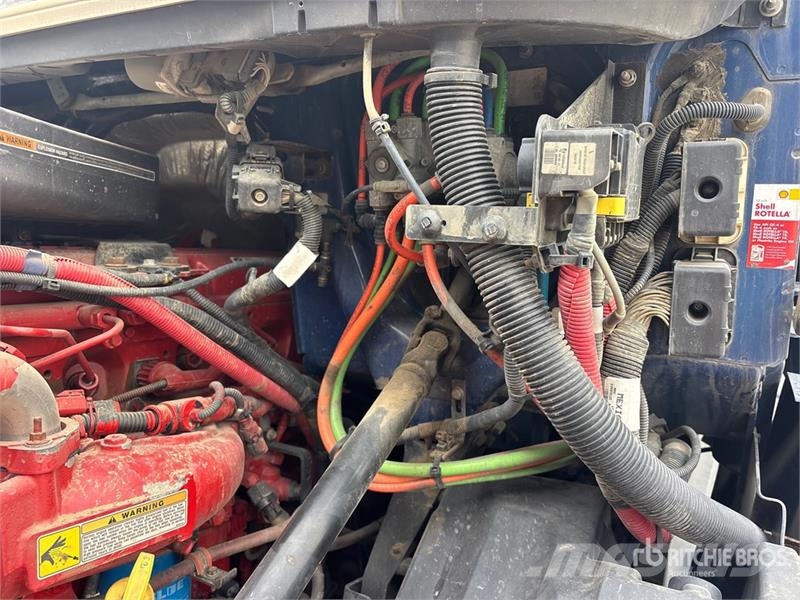 International LT625 트랙터 유닛