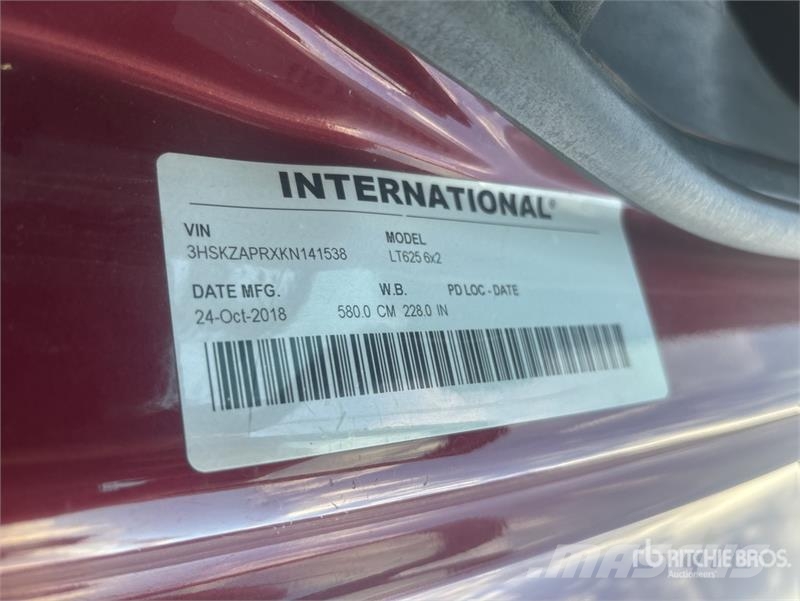 International LT625 Седельные тягачи