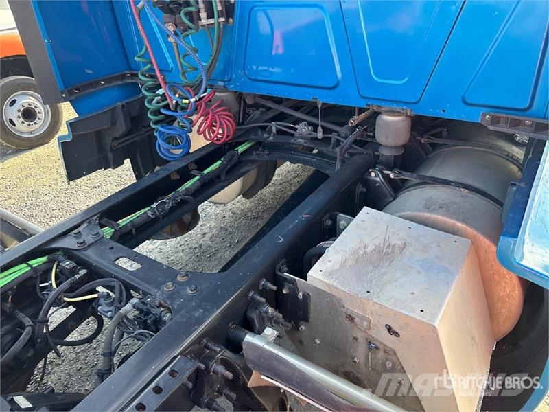 International LT625 트랙터 유닛