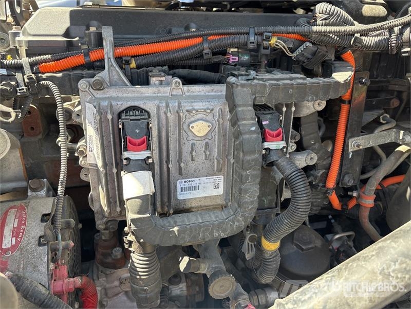 International LT625 6x4 T/A Day Cab Truck Tractor Prime Movers