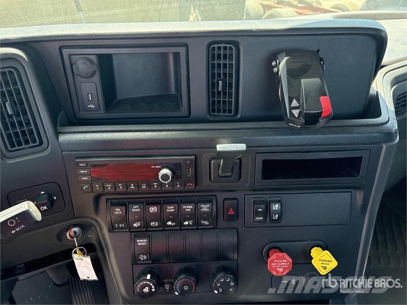 International LT625 6x4 T/A Day Cab Truck Tractor Prime Movers