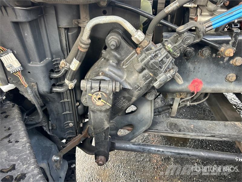 International LT625 6x4 T/A Day Cab Truck Tractor Traktorske jedinice