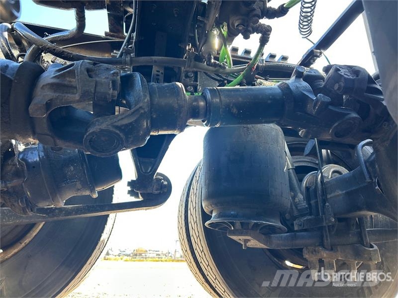 International LT625 6x4 T/A Sleeper Truck Tractor Çekiciler