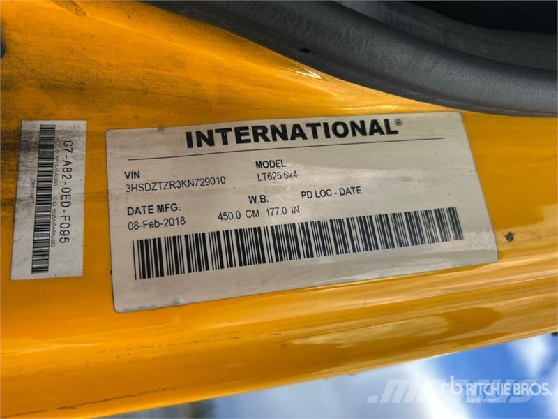 International LT625 6x4 T/A Day Cab Truck Tractor Traktorske jedinice