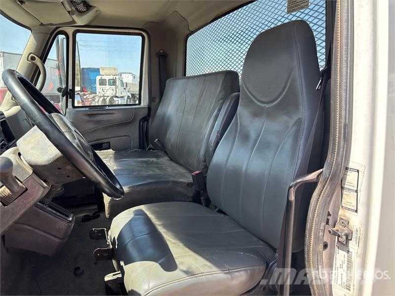 International MA025 4x2 4x2 Service Truck Pilsētas atkritumvedēji