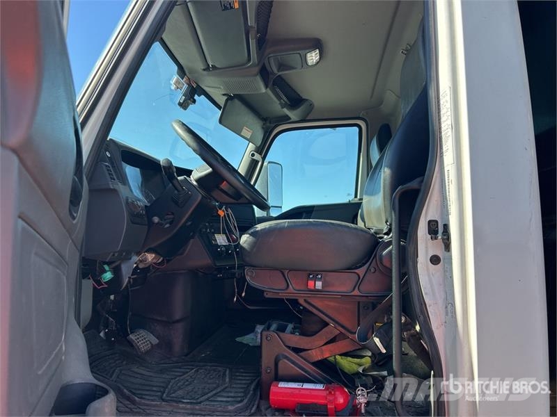 International MV 607 4x2 S/A Dump Truck 덤프 트럭