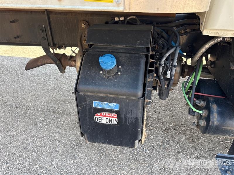 International MV607 4x2 Van Truck Box body trucks