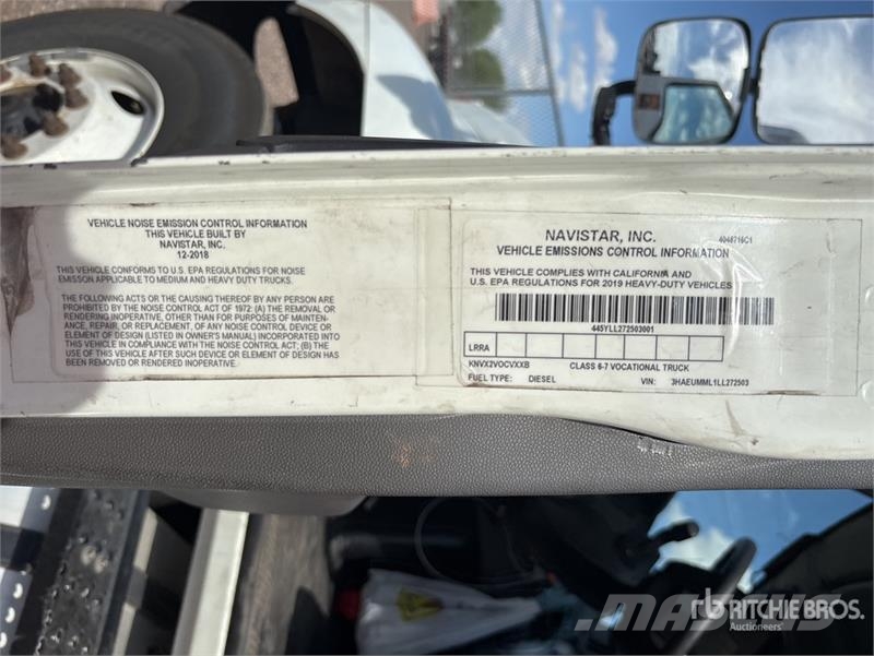 International MV607 4x2 Van Truck 탑차 트럭