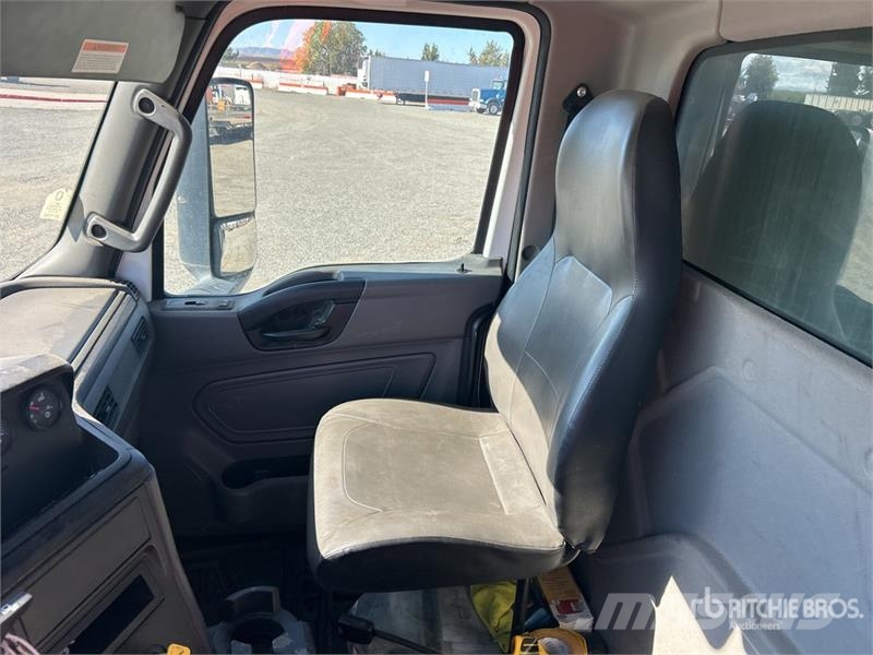 International MV607 4x2 S/A Dump Truck Tipper trucks