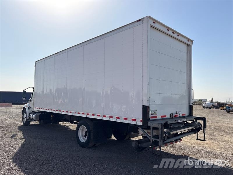 International MV607 4x2 Van Truck Camiones con caja de remolque