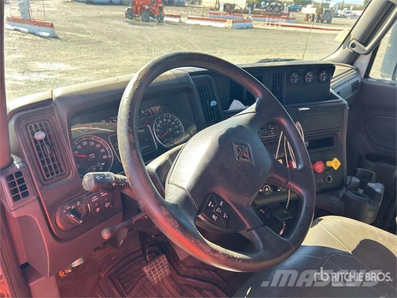 International MV607 4x2 S/A Dump Truck Tipper trucks