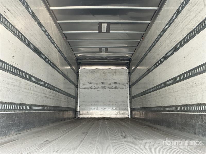 International MV607 4x2 Van Truck Camiones caja cerrada