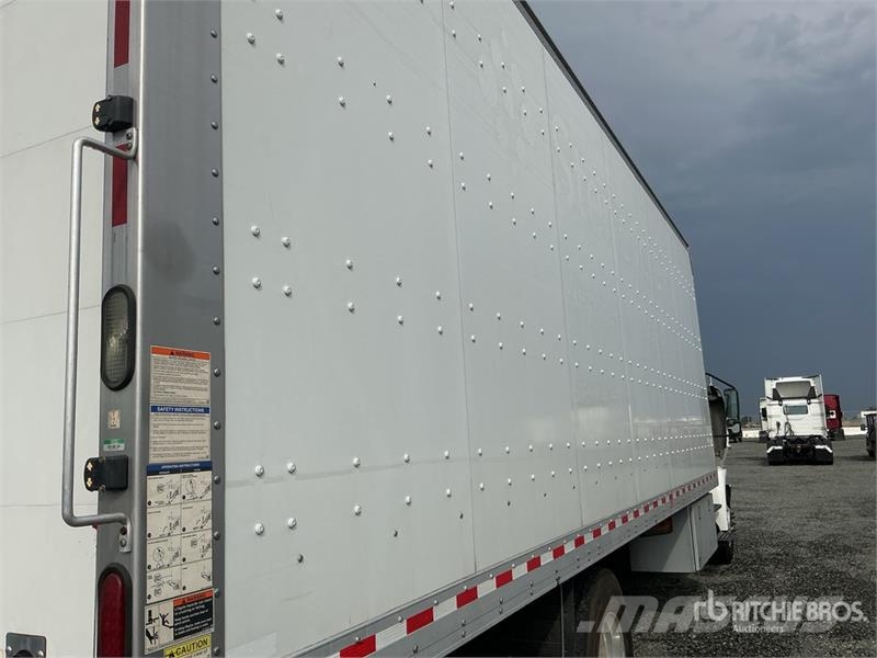 International MV607 4x2 Van Truck Camiones caja cerrada
