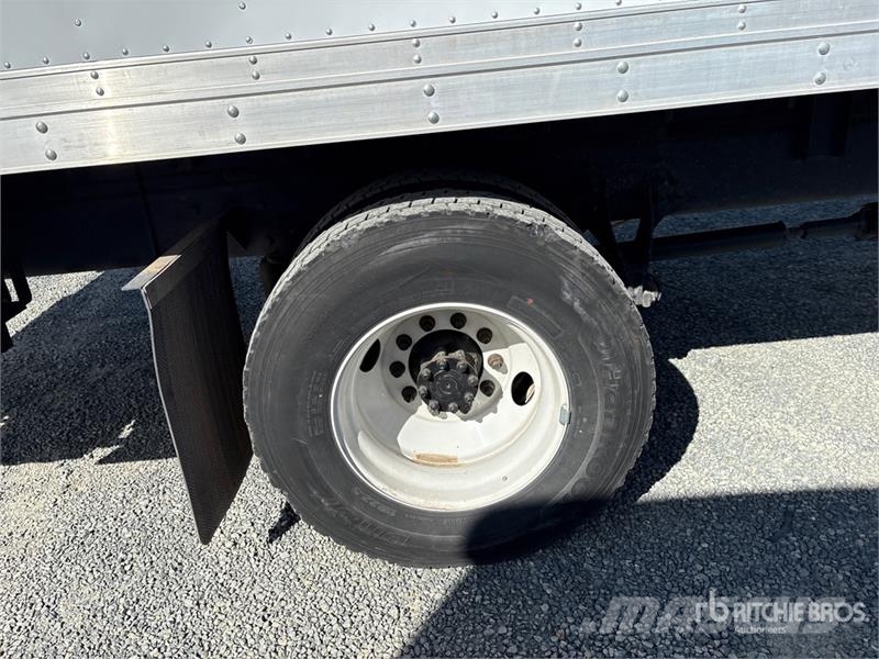 International MV607 4x2 Van Truck Furgons