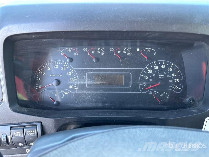 International MV607 4x2 Van Truck Φορτηγά Κόφα