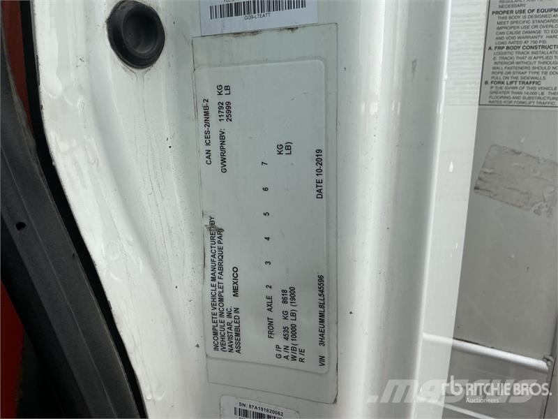 International MV607 4x2 Van Truck Camiones caja cerrada