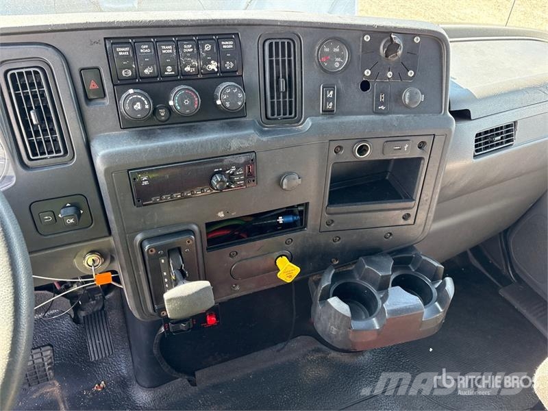 International MV607 4x2 S/A Dump Truck Φορτηγά Ανατροπή