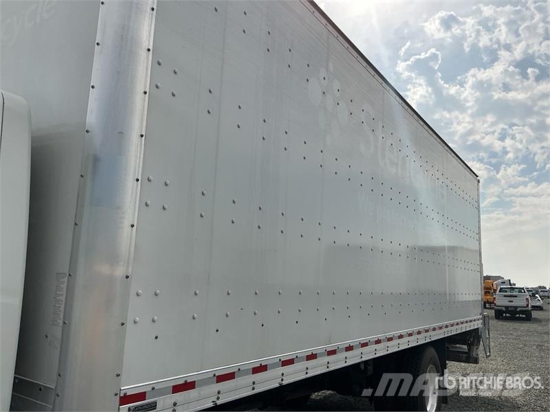 International MV607 4x2 Van Truck Camiones caja cerrada