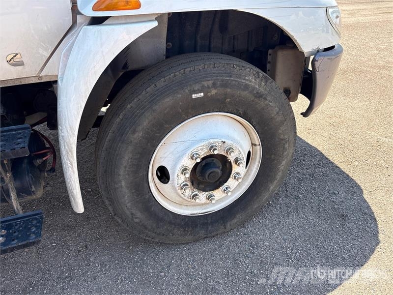 International MV607 4x2 Van Truck Box body trucks
