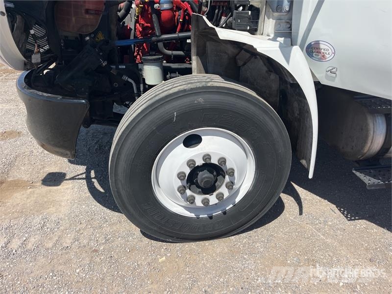 International MV607 4x2 Van Truck Φορτηγά Κόφα