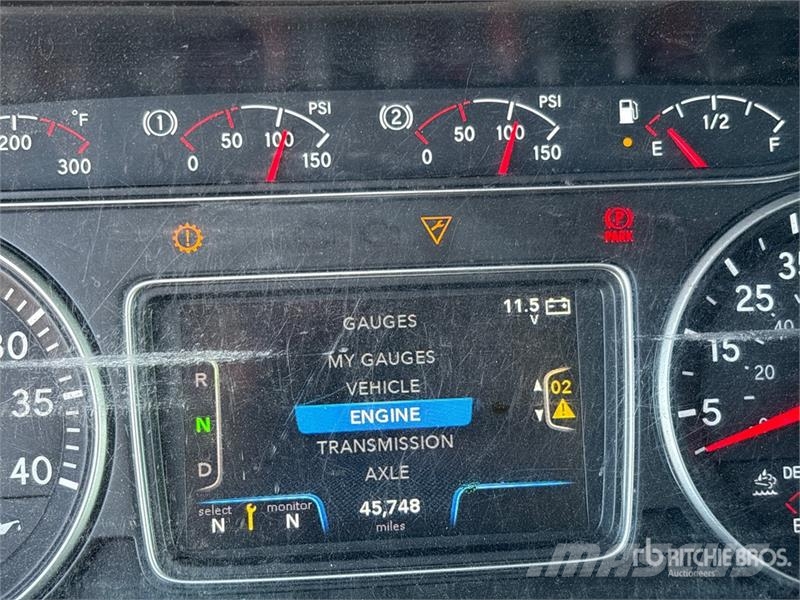 International MV607 4x2 Van Truck Furgons