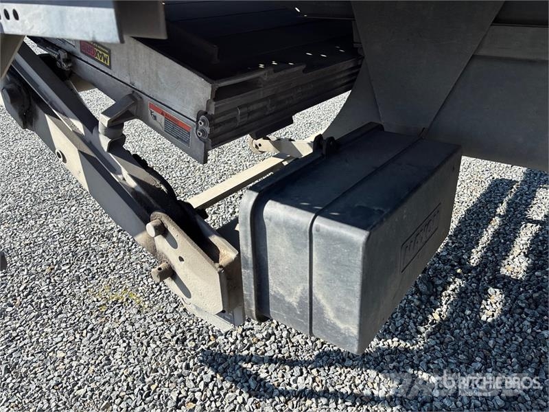 International MV607 4x2 Van Truck Φορτηγά Κόφα