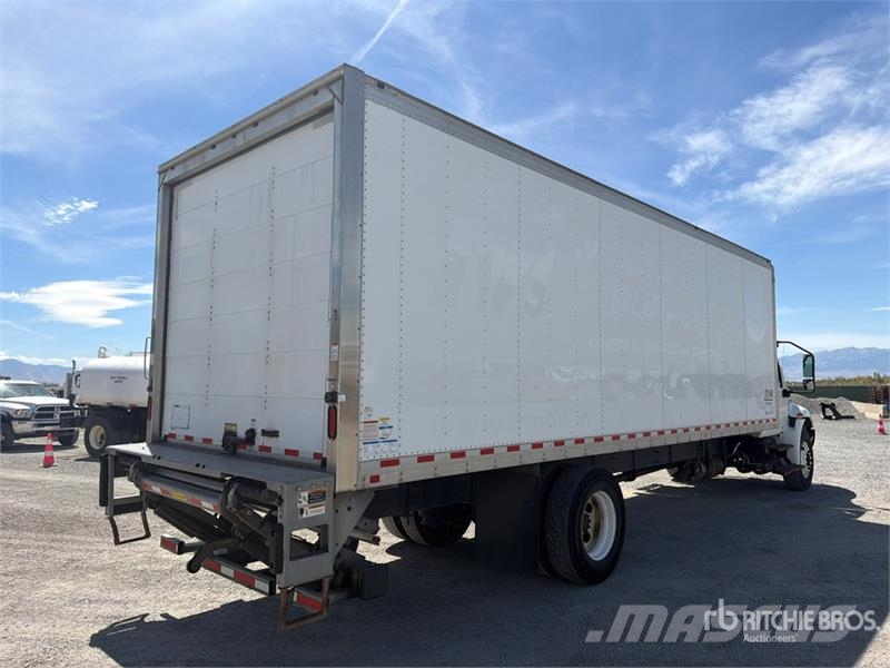 International MV607 4x2 Van Truck Skapbiler