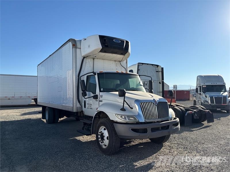 International MV607 4x2 Van Truck Tovornjaki zabojniki