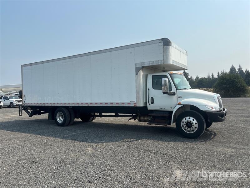 International MV607 4x2 Van Truck Fast kasse