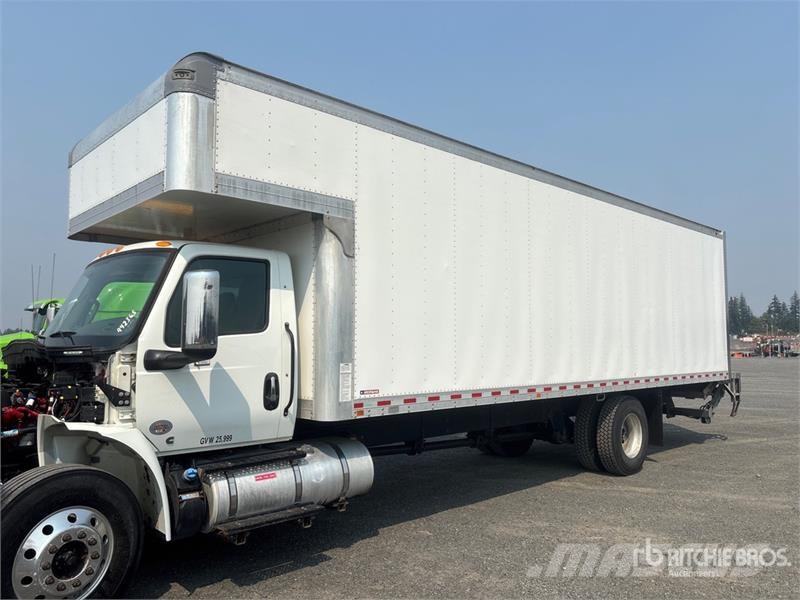 International MV607 4x2 Van Truck Fast kasse
