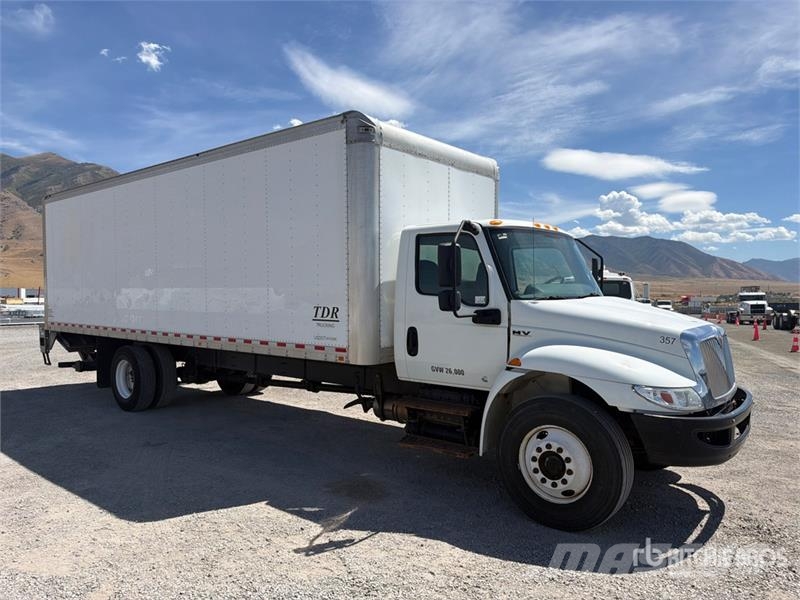 International MV607 4x2 Van Truck Skapbiler