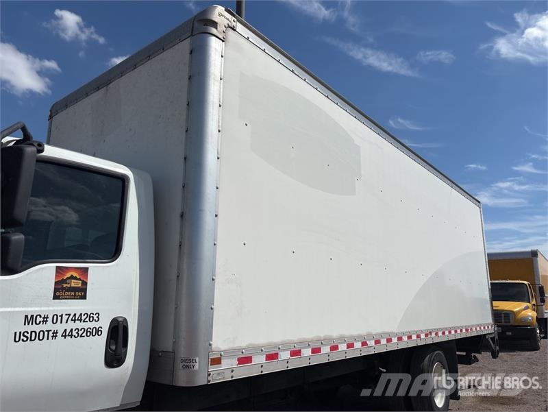 International MV607 4x2 Van Truck 탑차 트럭