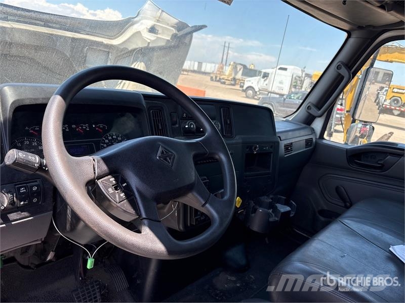 International MV607 4x2 Van Truck Box body trucks