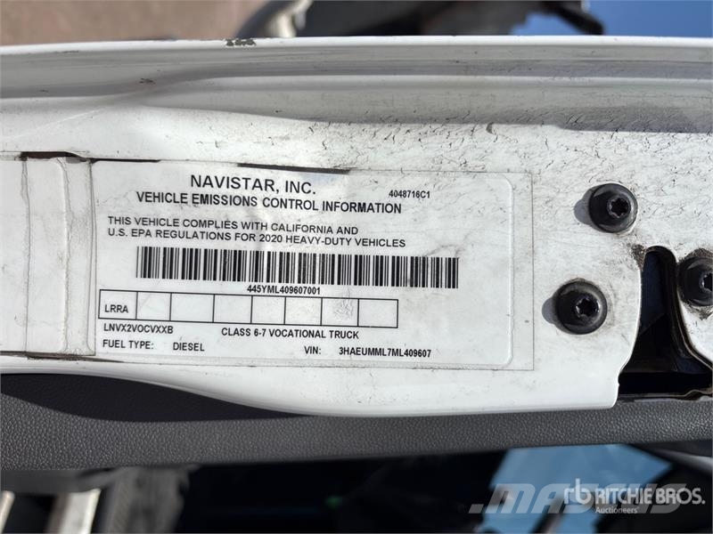 International MV607 4x2 Van Truck Box body trucks