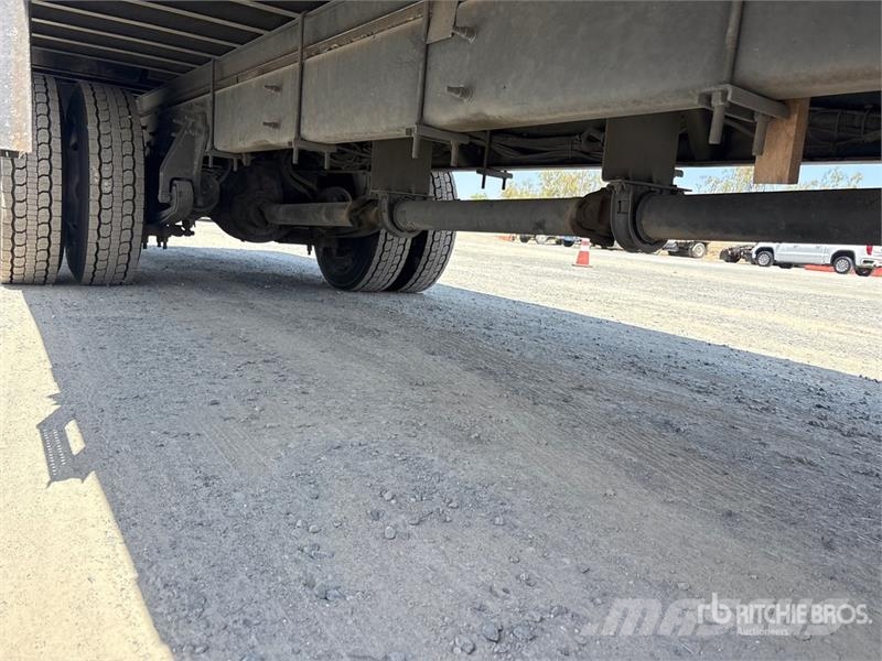 International MV607 4x2 Refrigerated Truck 온도 조절식 트럭