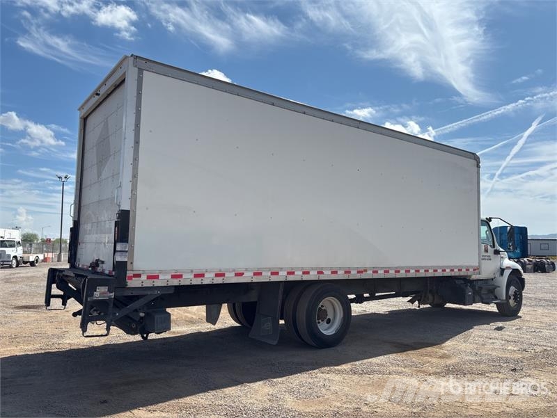 International MV607 4x2 Van Truck 탑차 트럭