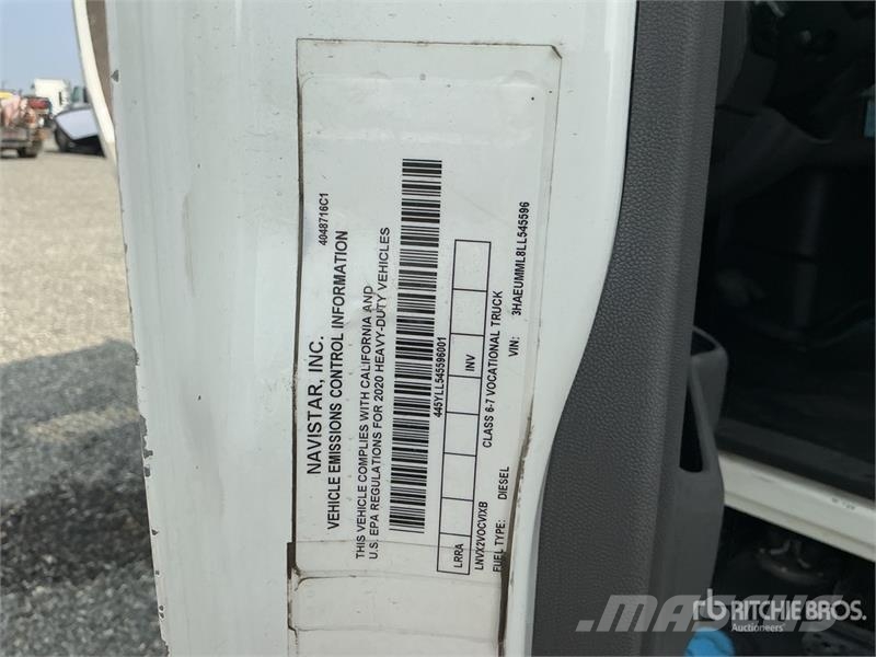 International MV607 4x2 Van Truck Camiones caja cerrada