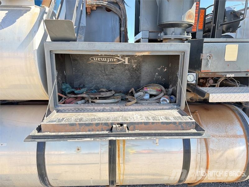 International on International 2574 6x4 Sewer Cleaner Truck 콤비/진공 트럭
