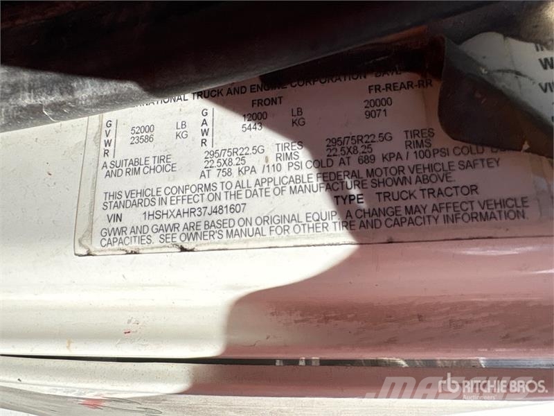 International on  International 8600 6x4 Vacuum Excavator Truck Camiones aspiradores/combi