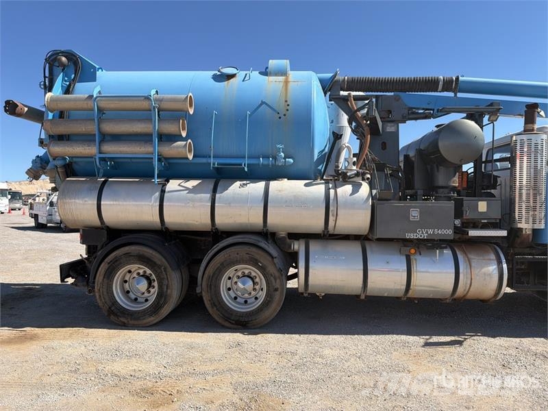 International on International 2574 6x4 Sewer Cleaner Truck 콤비/진공 트럭