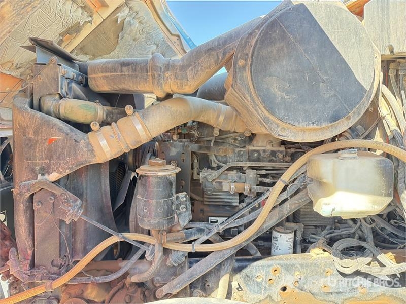 International on International 2574 6x4 Sewer Cleaner Truck 콤비/진공 트럭