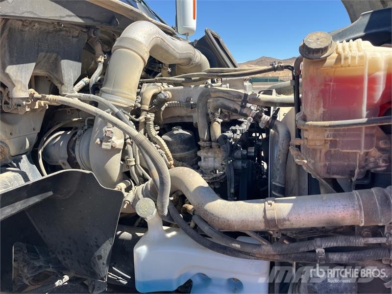 International Prostar LF627 وحدات الجر