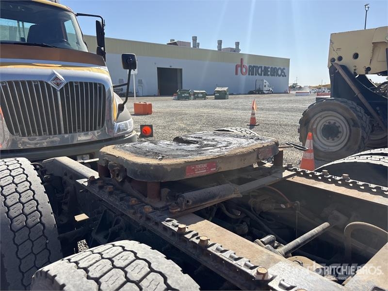International Prostar+ 122 6x4 T/A Sleeper Truck Tractor Vilcēji