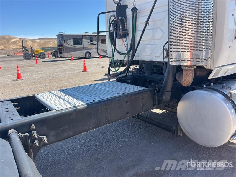 International Prostar LF627 وحدات الجر