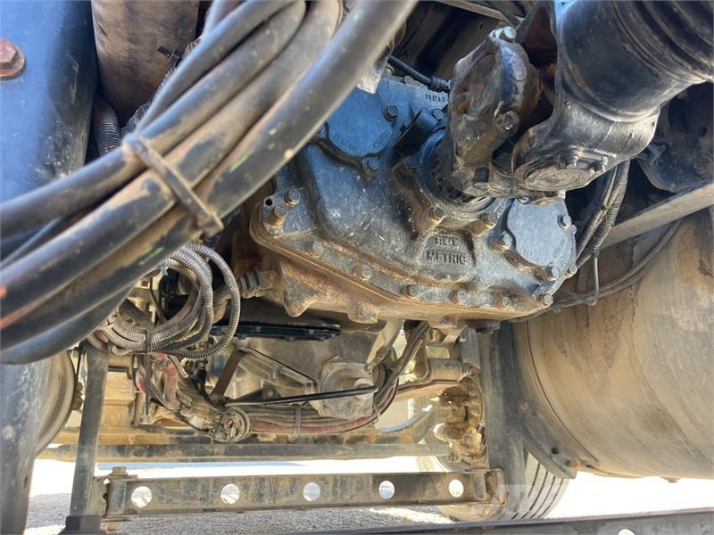 International Prostar LF627 وحدات الجر