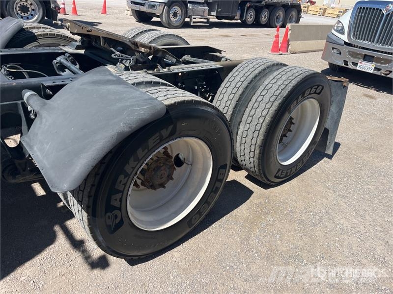 International Prostar LF627 وحدات الجر