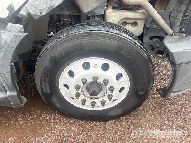 International ProStar+122 6x4 T/A Sleeper Truck Tractor Dragbilar